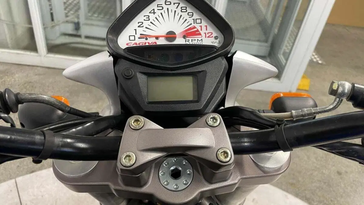 Cagiva Raptor 650 (2001 - 04) (14)