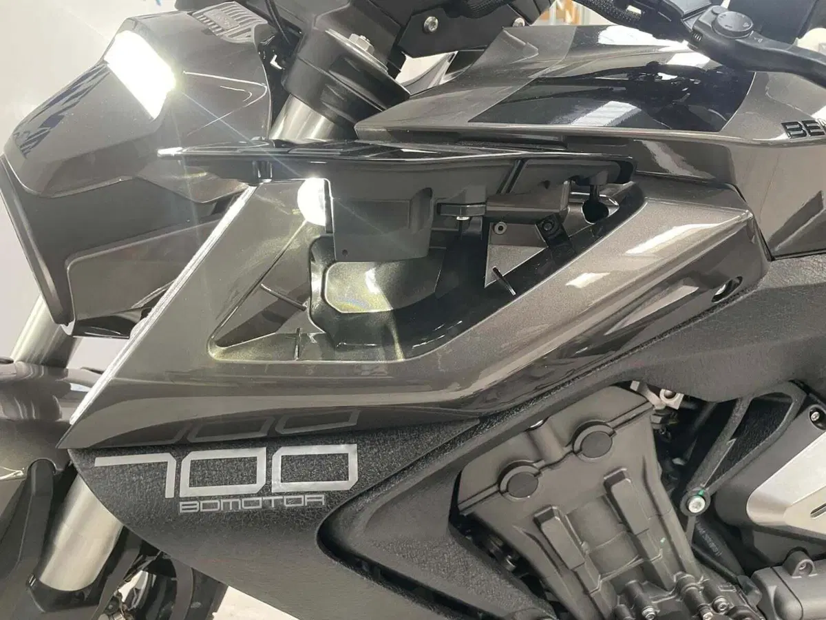 Benda Motorcycles LFC 700 Pro (2026) (10)