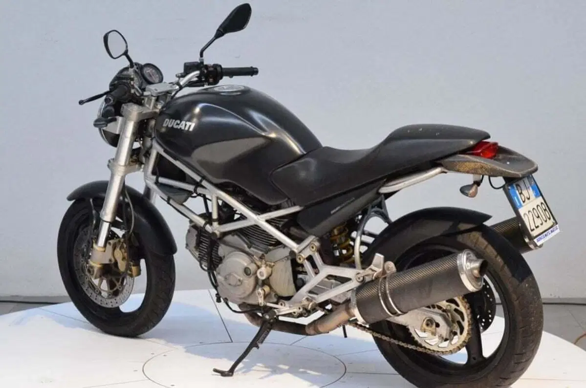 Ducati Monster 600 Dark (2002) (15)