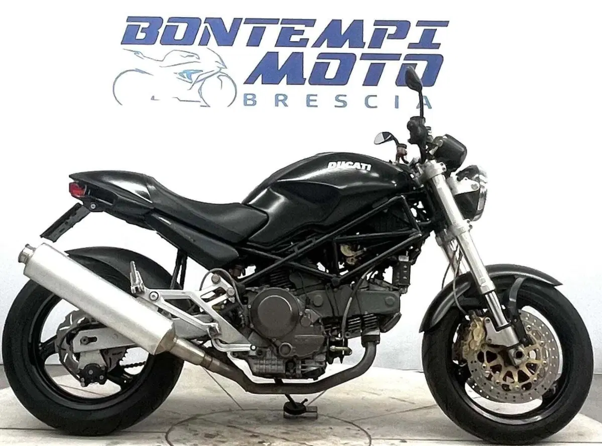 Ducati Monster 900 Dark (1999 - 02)