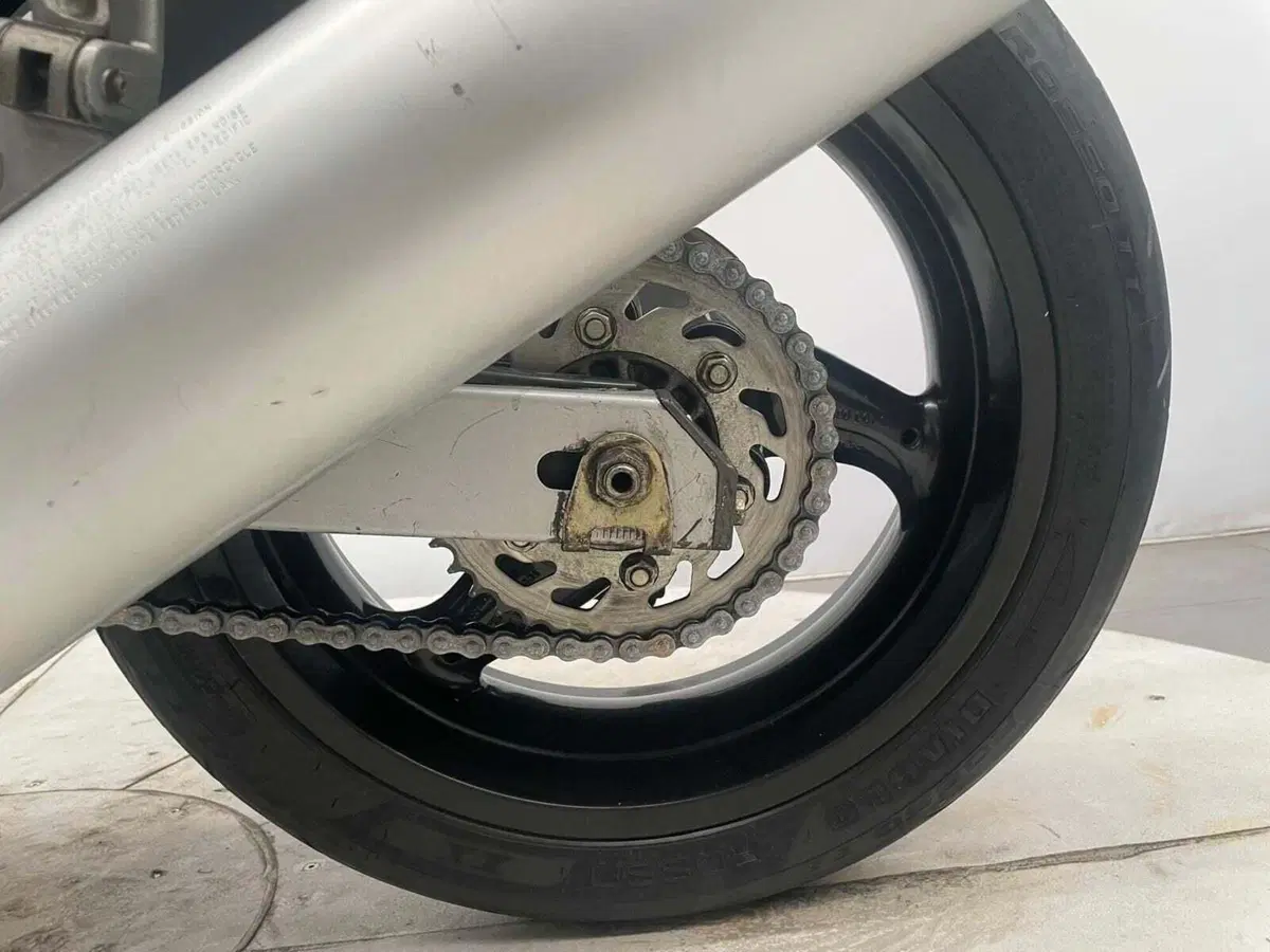 Ducati Monster 900 Dark (1999 - 02) (11)