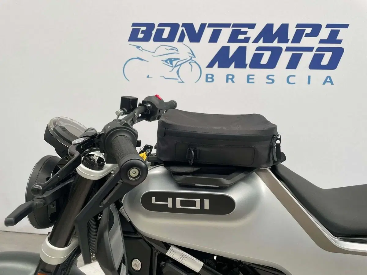 Husqvarna Vitpilen 401 (2020) (4)
