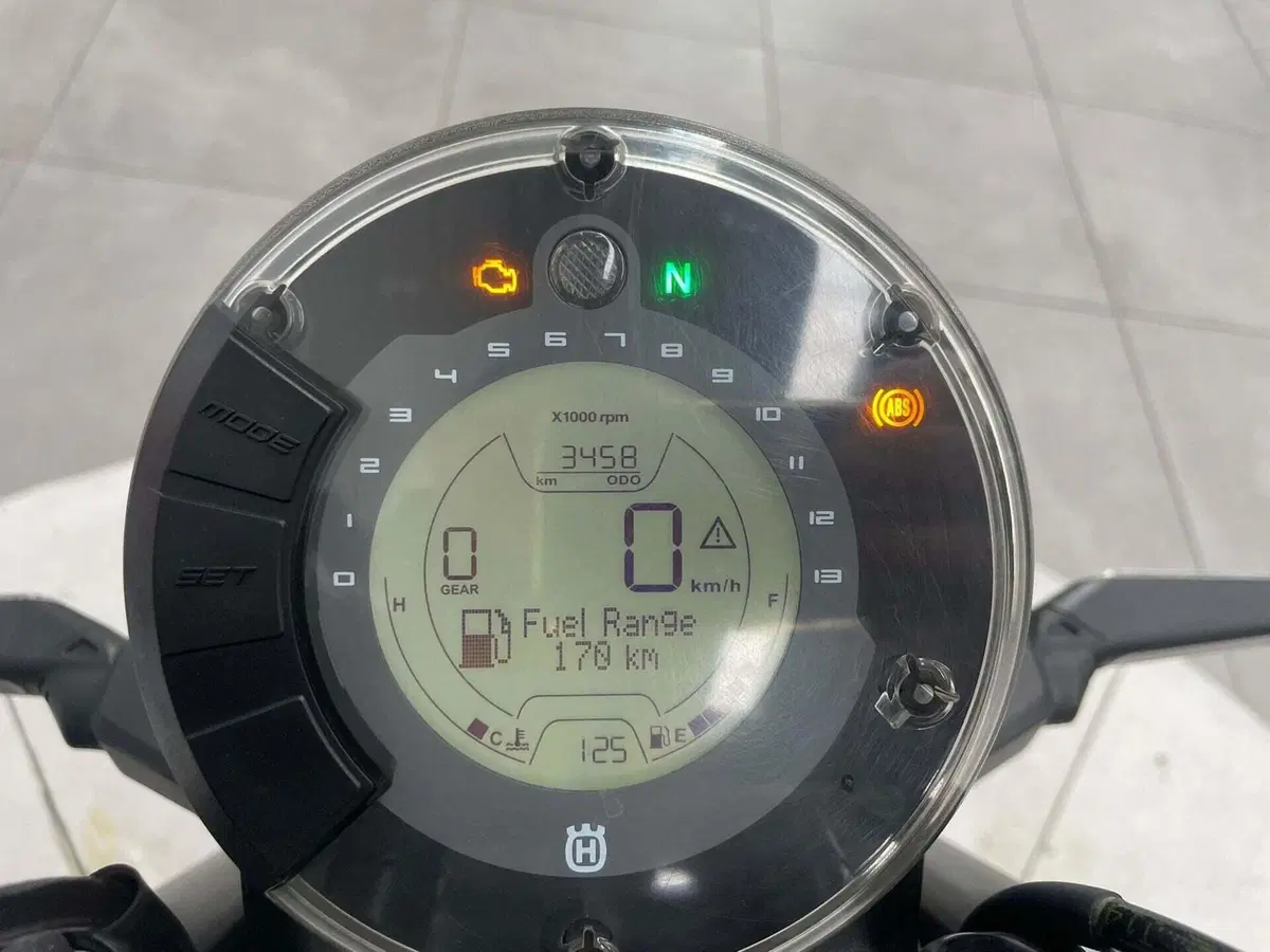 Husqvarna Vitpilen 401 (2020) (9)