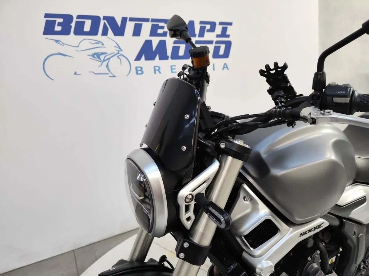 Voge Trofeo 500AC (2022 - 26) (3)