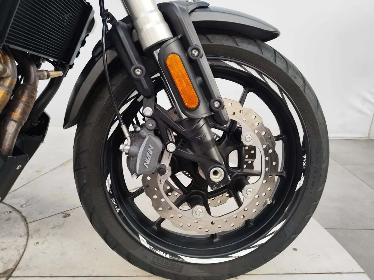 Voge Trofeo 500AC (2022 - 26) (10)