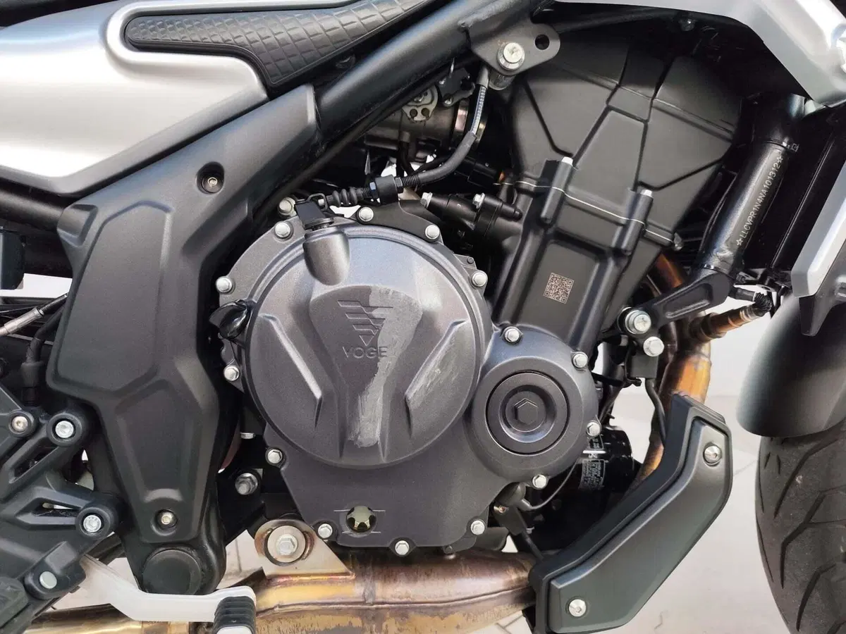 Voge Trofeo 500AC (2022 - 26) (11)