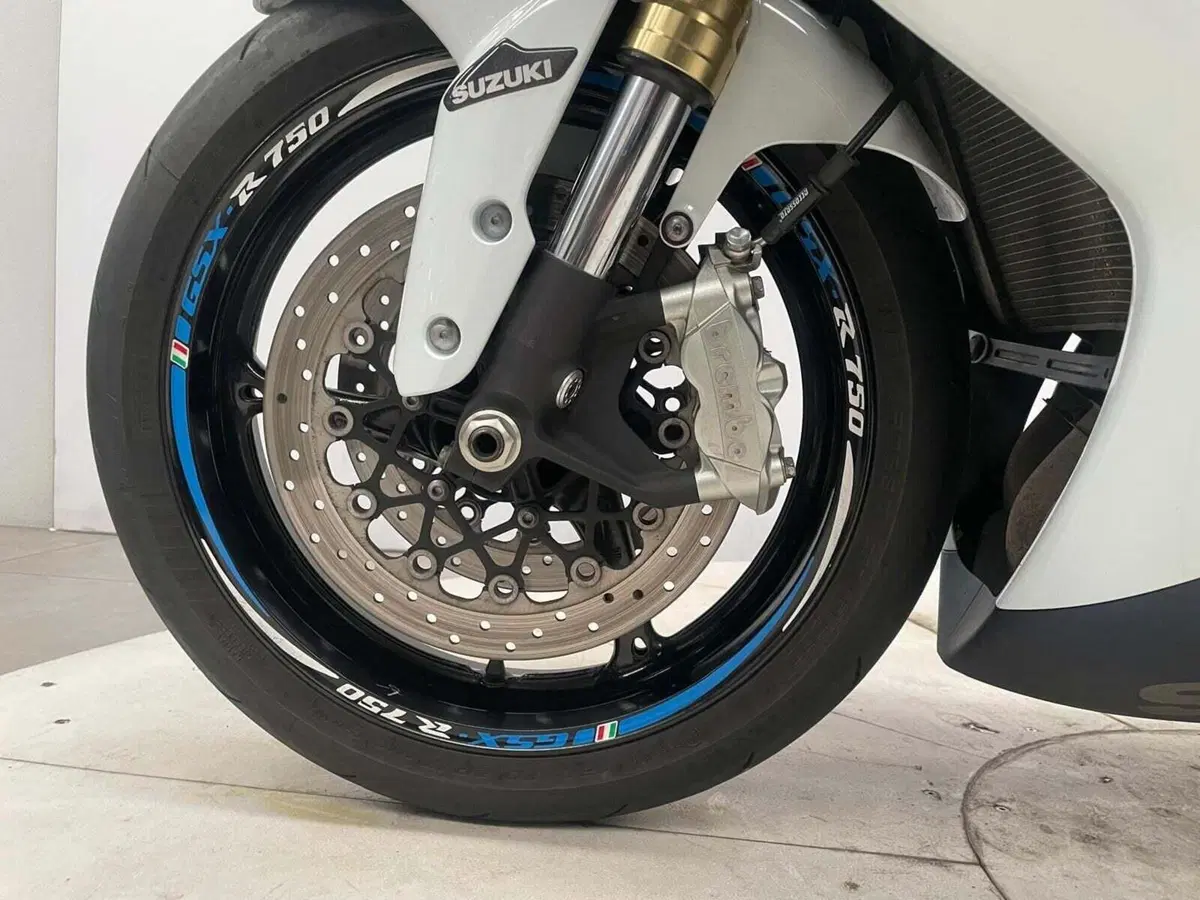 Suzuki GSX R 750 (2011 - 17) (14)