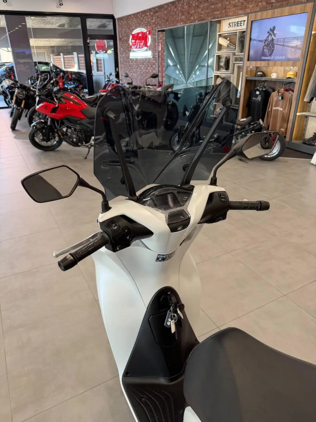Honda SH 150i (2020 - 23) (9)