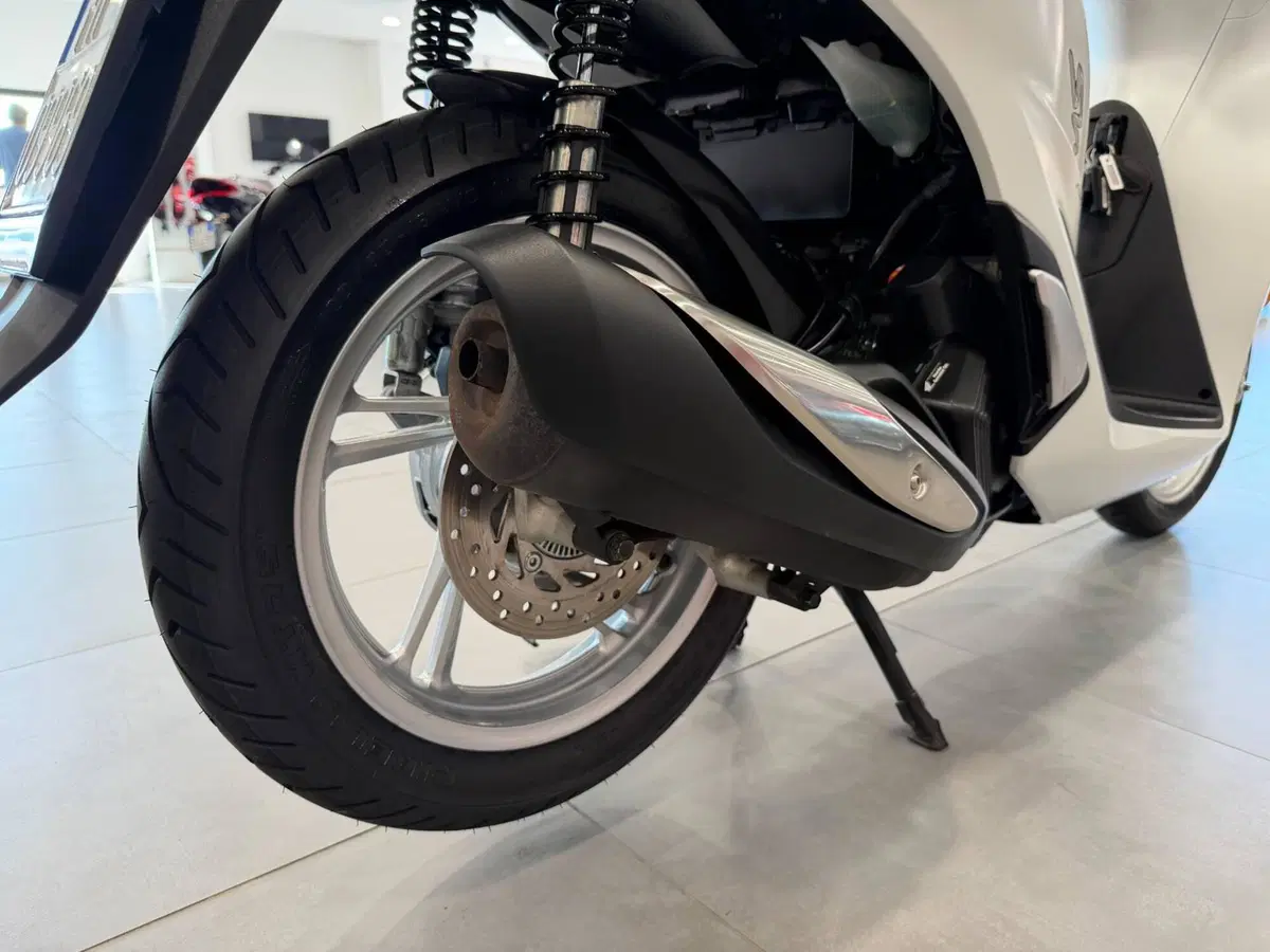 Honda SH 150i (2020 - 23) (13)