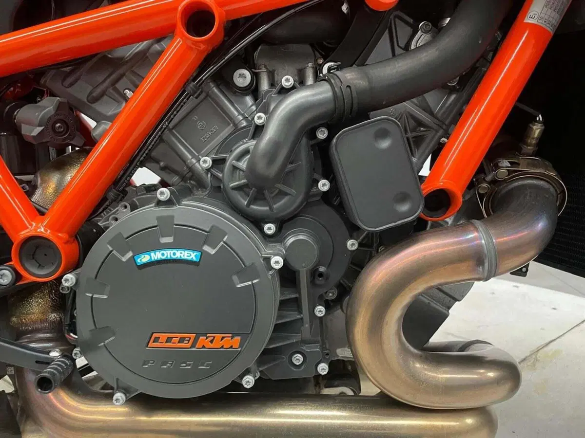 KTM 1290 Super Duke R EVO (2022 - 23) (6)