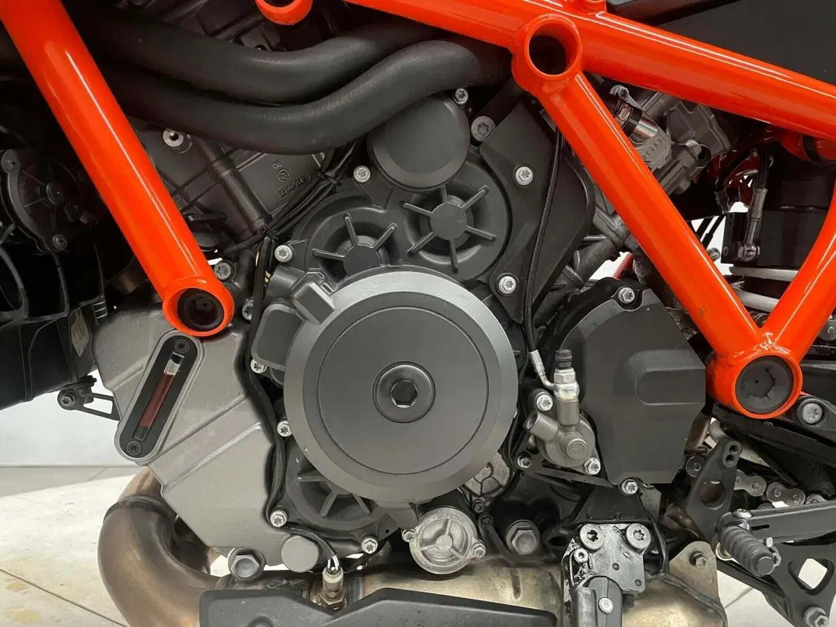 KTM 1290 Super Duke R EVO (2022 - 23) (7)