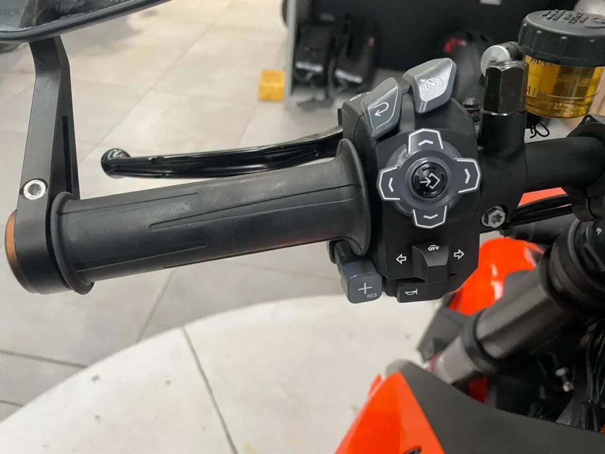 KTM 1290 Super Duke R EVO (2022 - 23) (10)