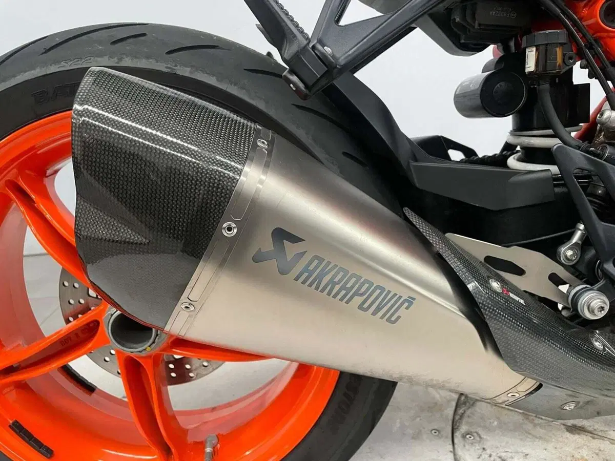 KTM 1290 Super Duke R EVO (2022 - 23) (12)