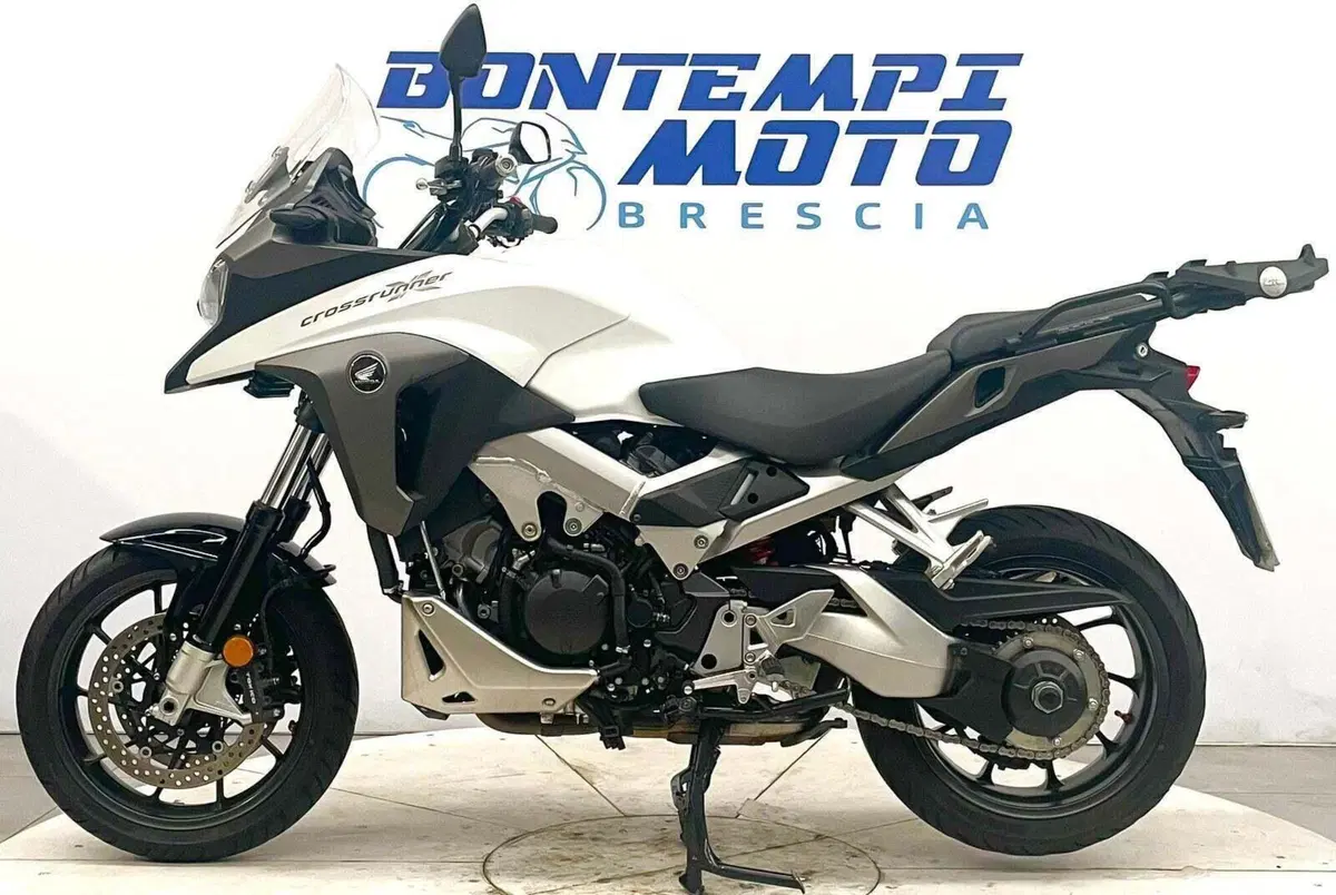 Honda Crossrunner ABS (2015 - 16) (2)