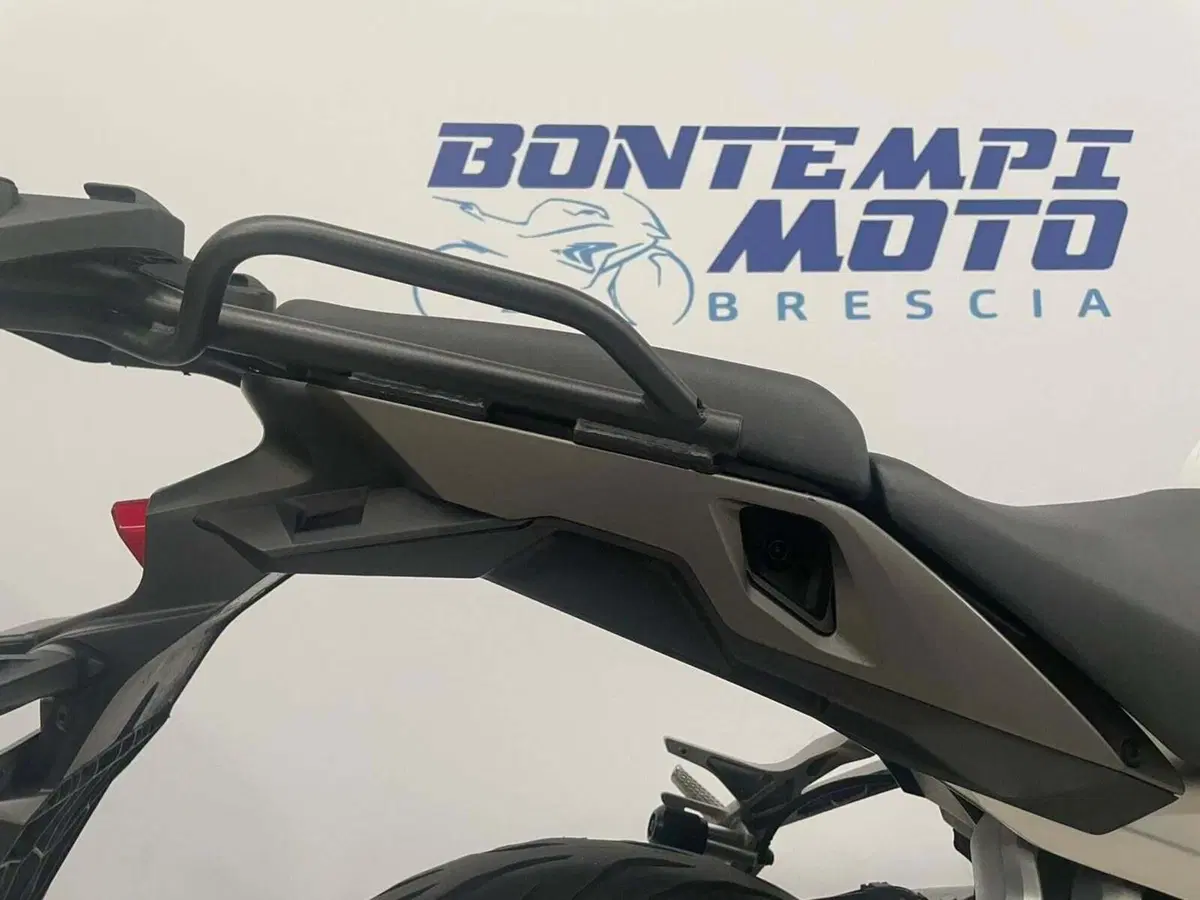 Honda Crossrunner ABS (2015 - 16) (7)