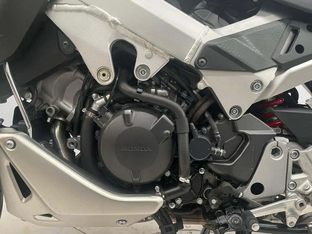 Honda Crossrunner ABS (2015 - 16) (10)
