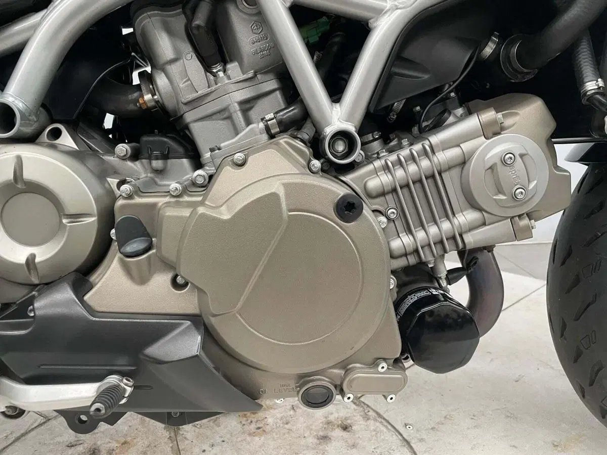 Aprilia Mana 850 (2007 - 16) (9)