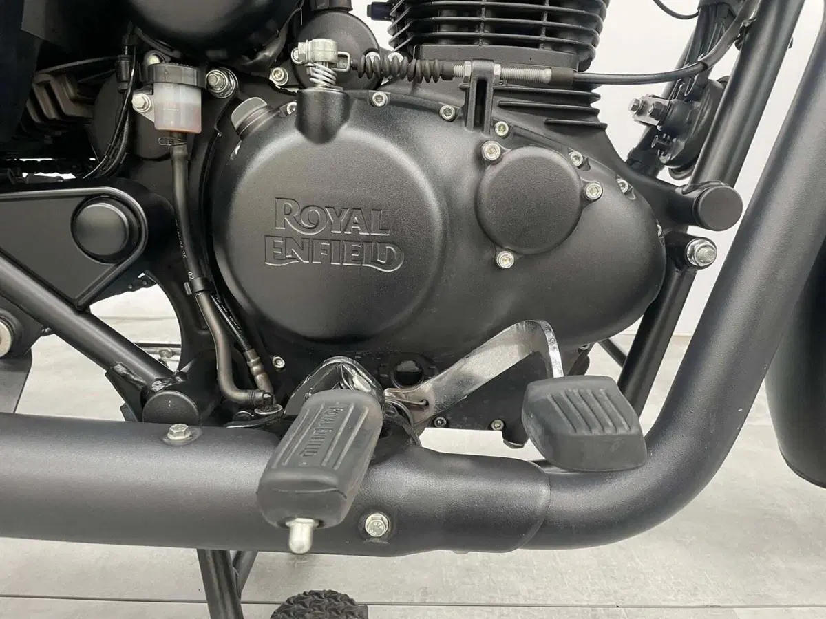 Royal Enfield Classic 350 (2021 - 26) (10)