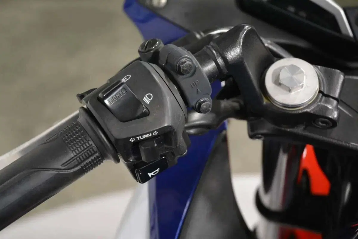Honda CBR 250 R (2010 - 14) (10)