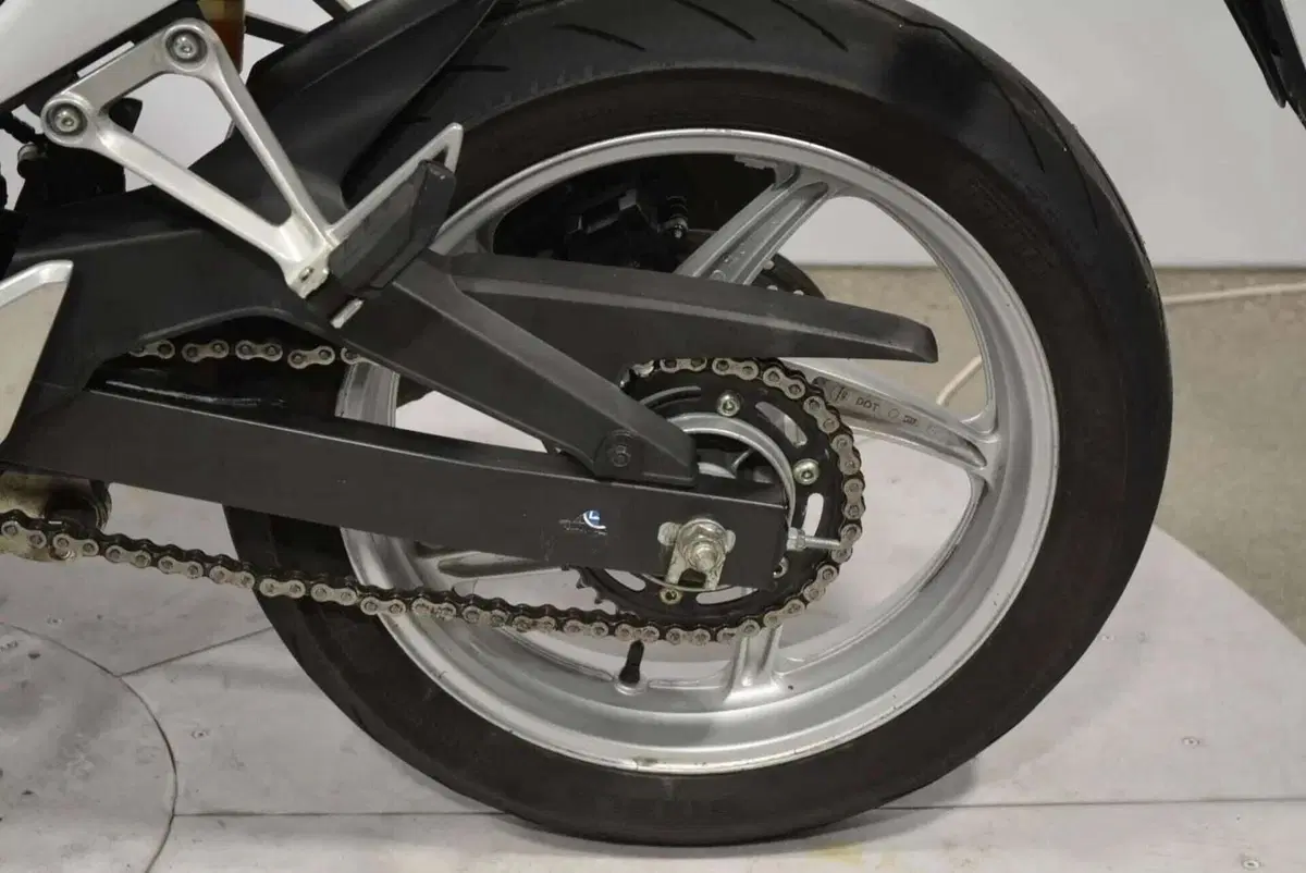 Honda CBR 250 R (2010 - 14) (12)