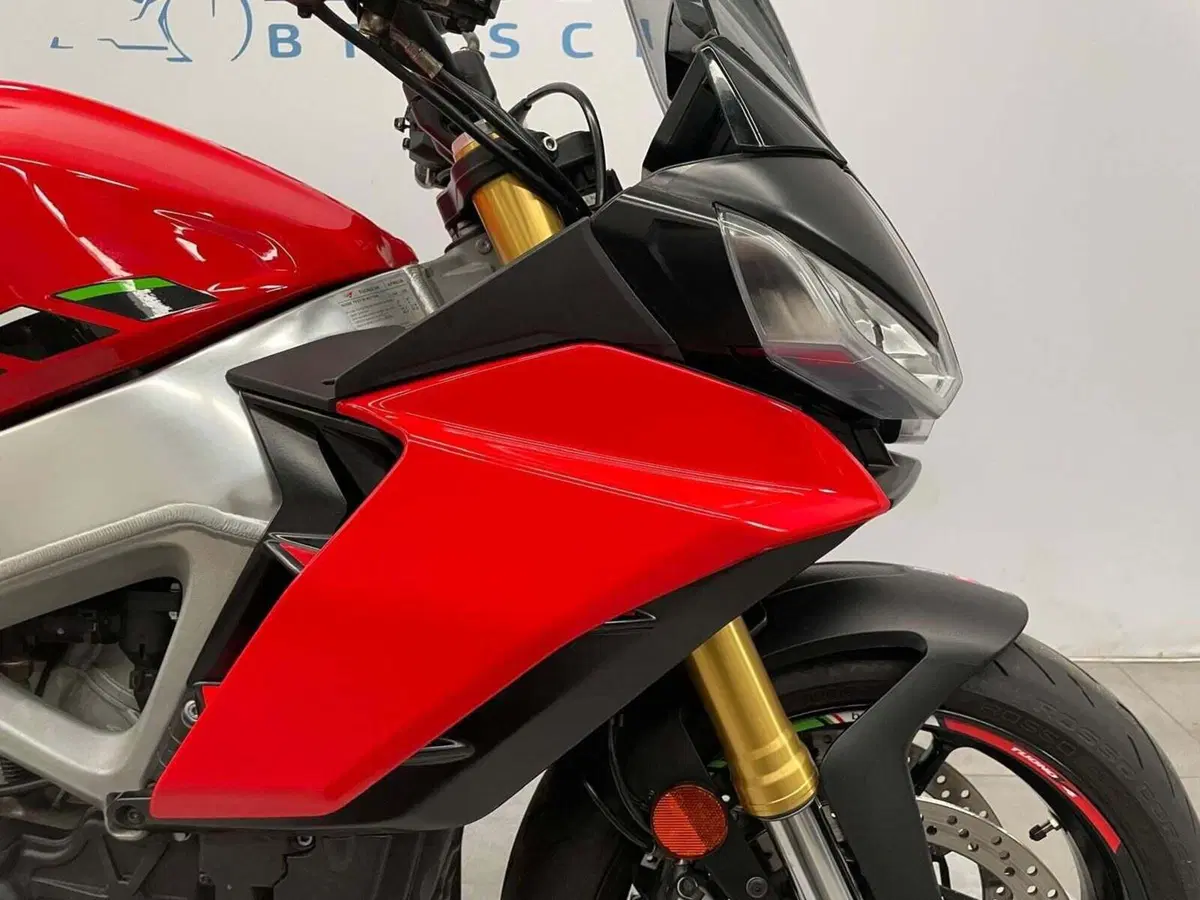 Aprilia Tuono V4 (2021 - 24) (7)