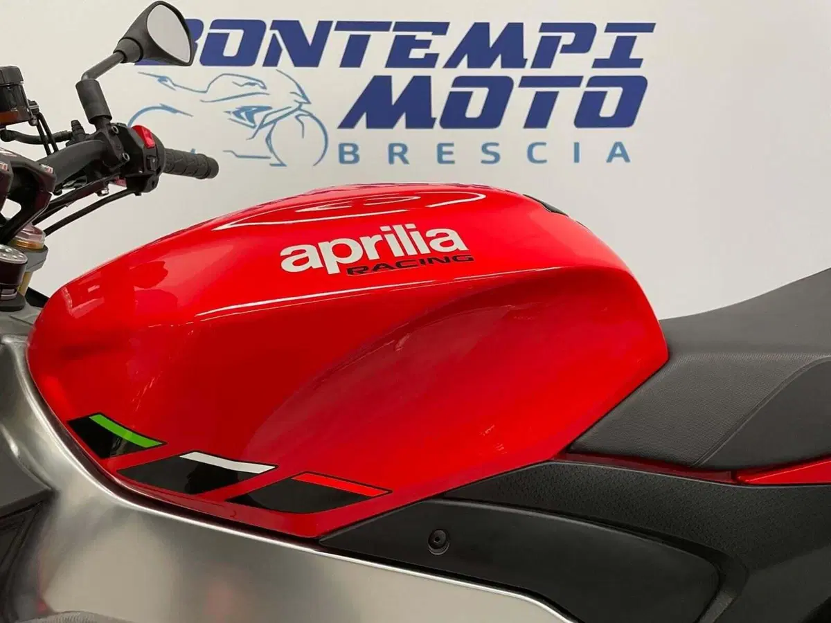 Aprilia Tuono V4 (2021 - 24) (9)