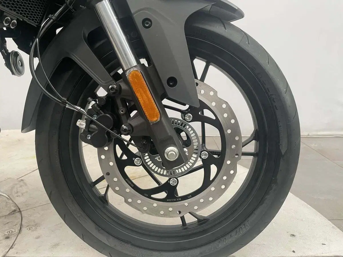 Voge Brivido 125R (2023 - 26) (7)