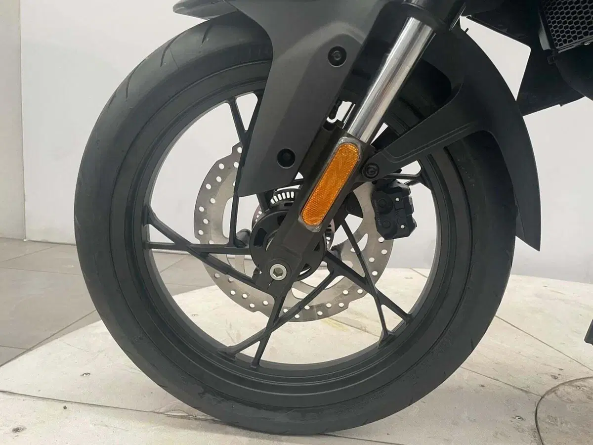Voge Brivido 125R (2023 - 26) (14)