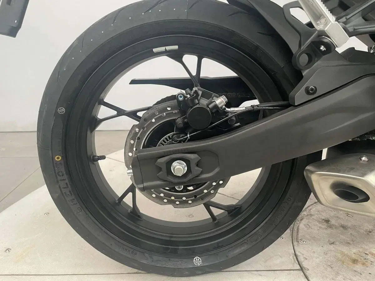 Voge Brivido 125R (2023 - 26) (16)