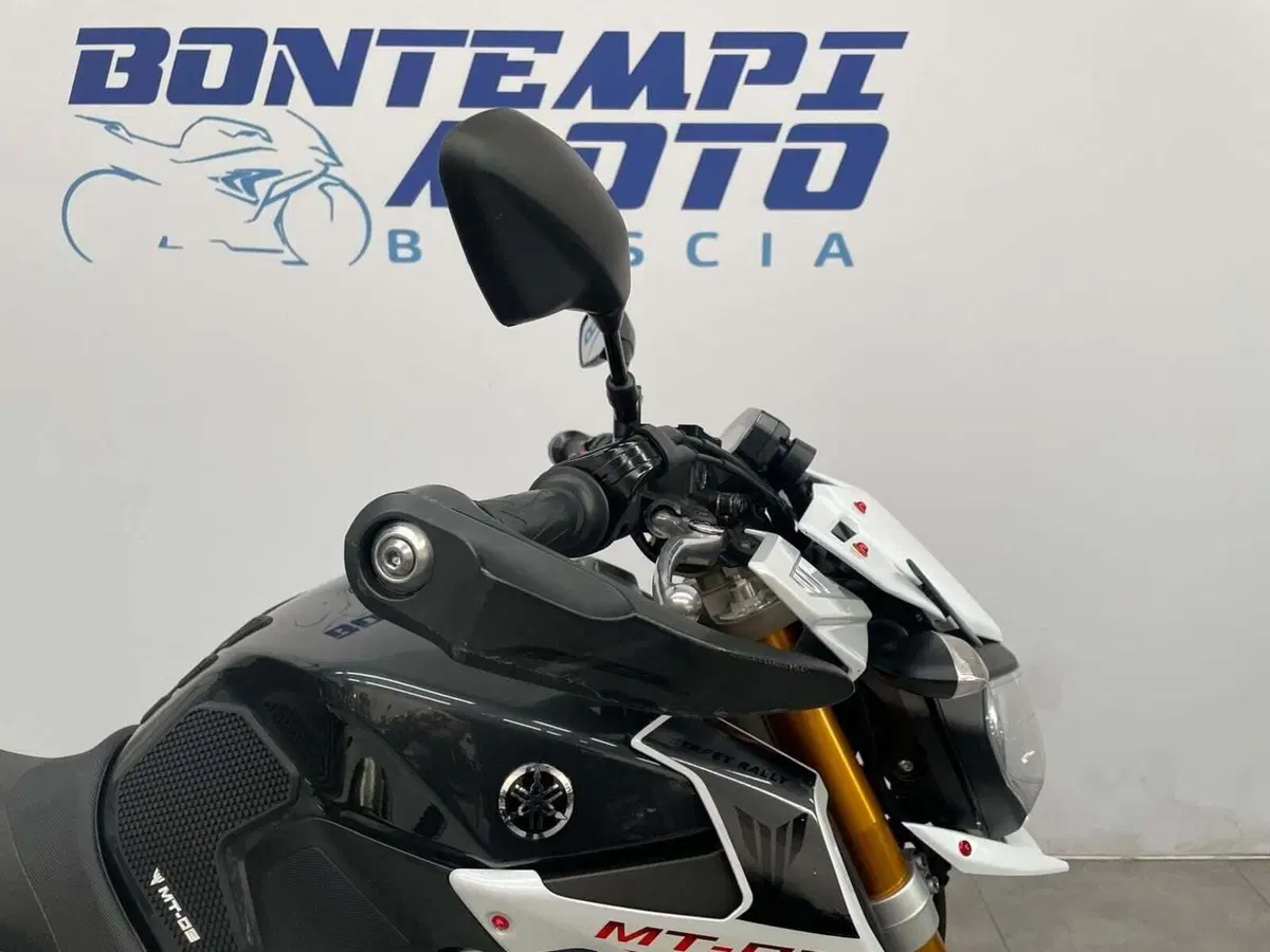 Yamaha MT-09 Street Rally (2014 - 16) (3)