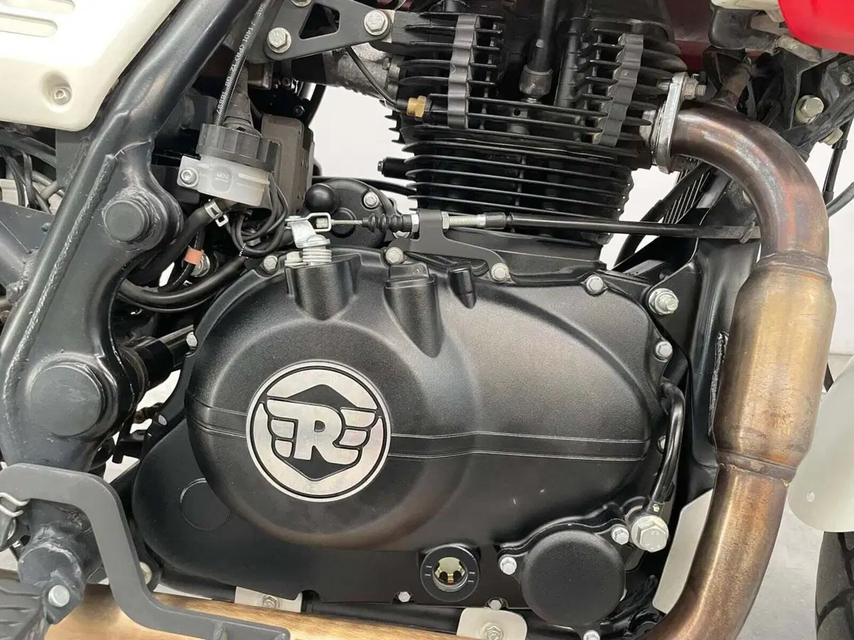 Royal Enfield Scram 411 (2022 - 24) (7)