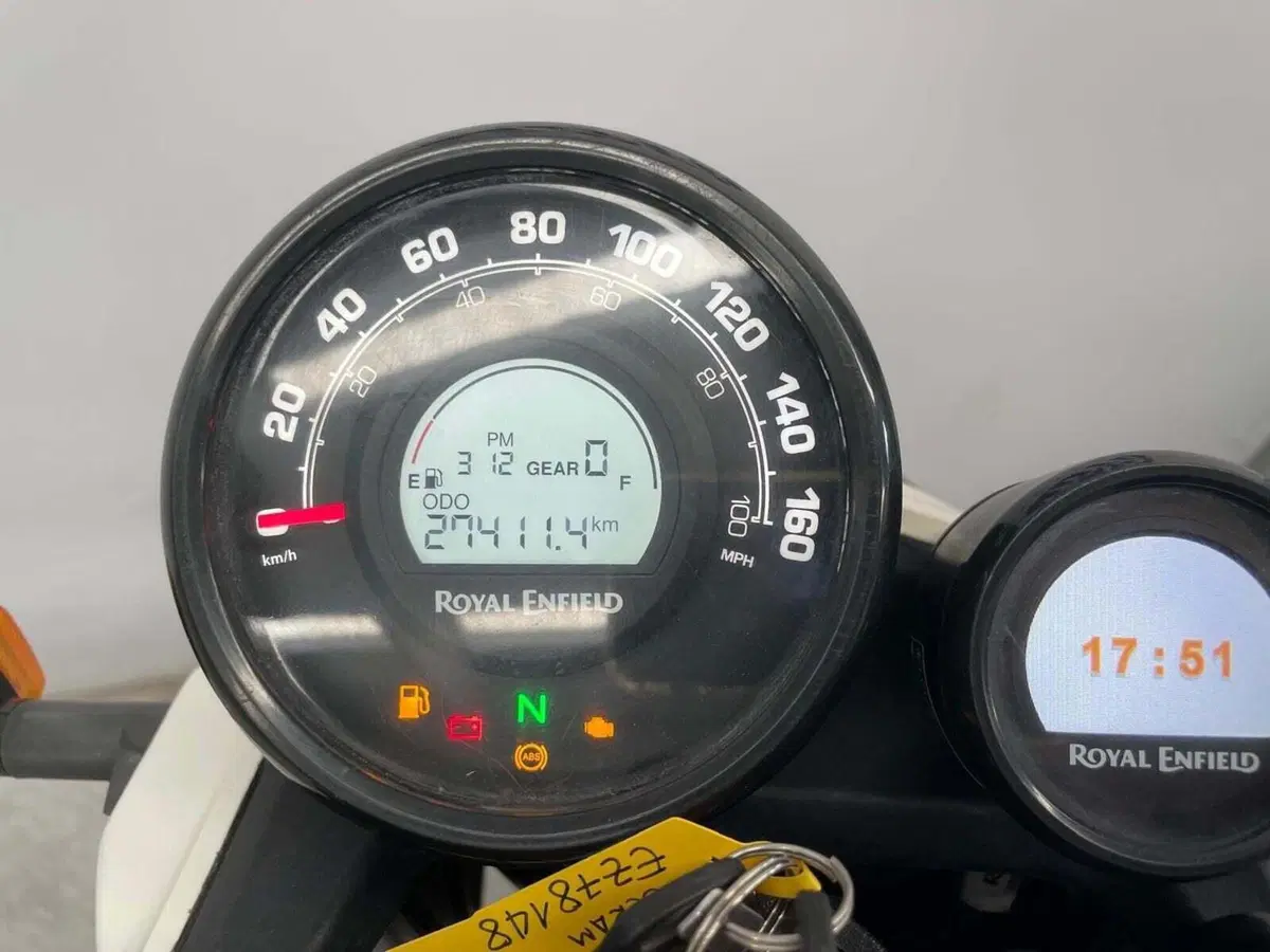 Royal Enfield Scram 411 (2022 - 24) (10)