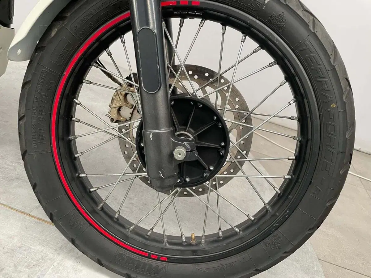 Royal Enfield Scram 411 (2022 - 24) (14)