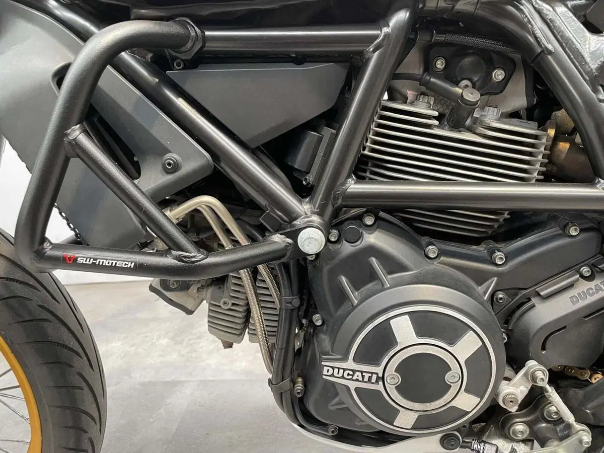 Ducati Scrambler 800 Desert Sled (2017 - 20) (9)
