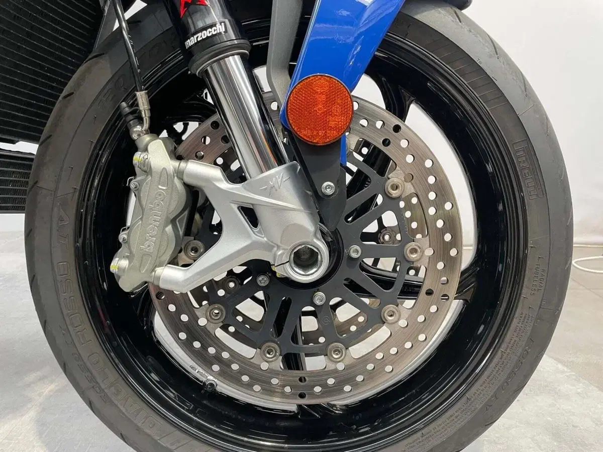 MV Agusta Brutale 800 EAS ABS (2016 - 19) (16)