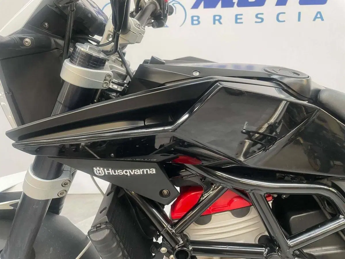 Husqvarna Nuda 900 ABS (2011 - 13) (5)