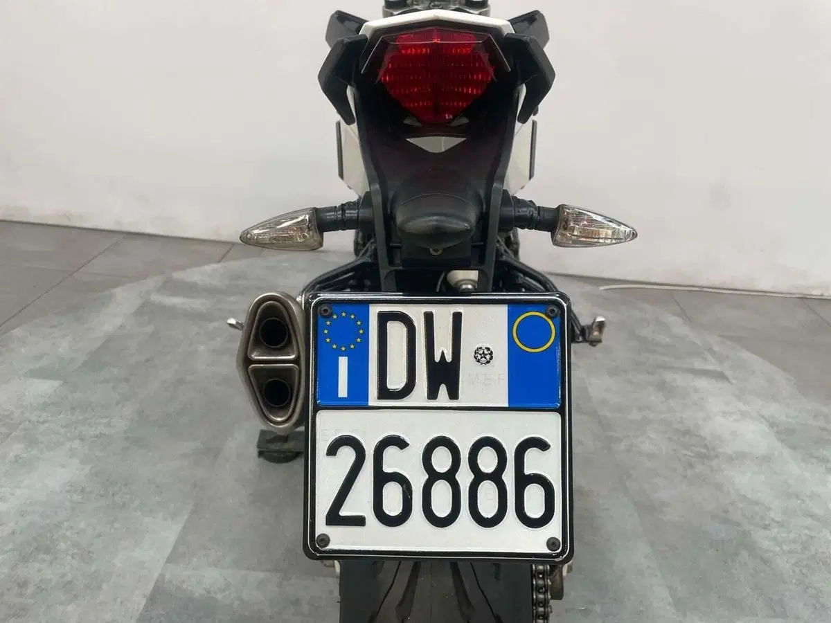 Husqvarna Nuda 900 ABS (2011 - 13) (9)