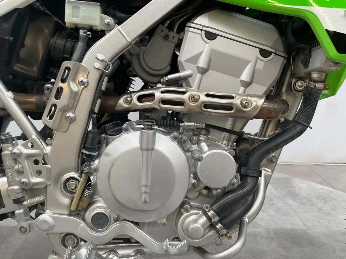 Kawasaki KLX 250 (2009 - 16) (11)