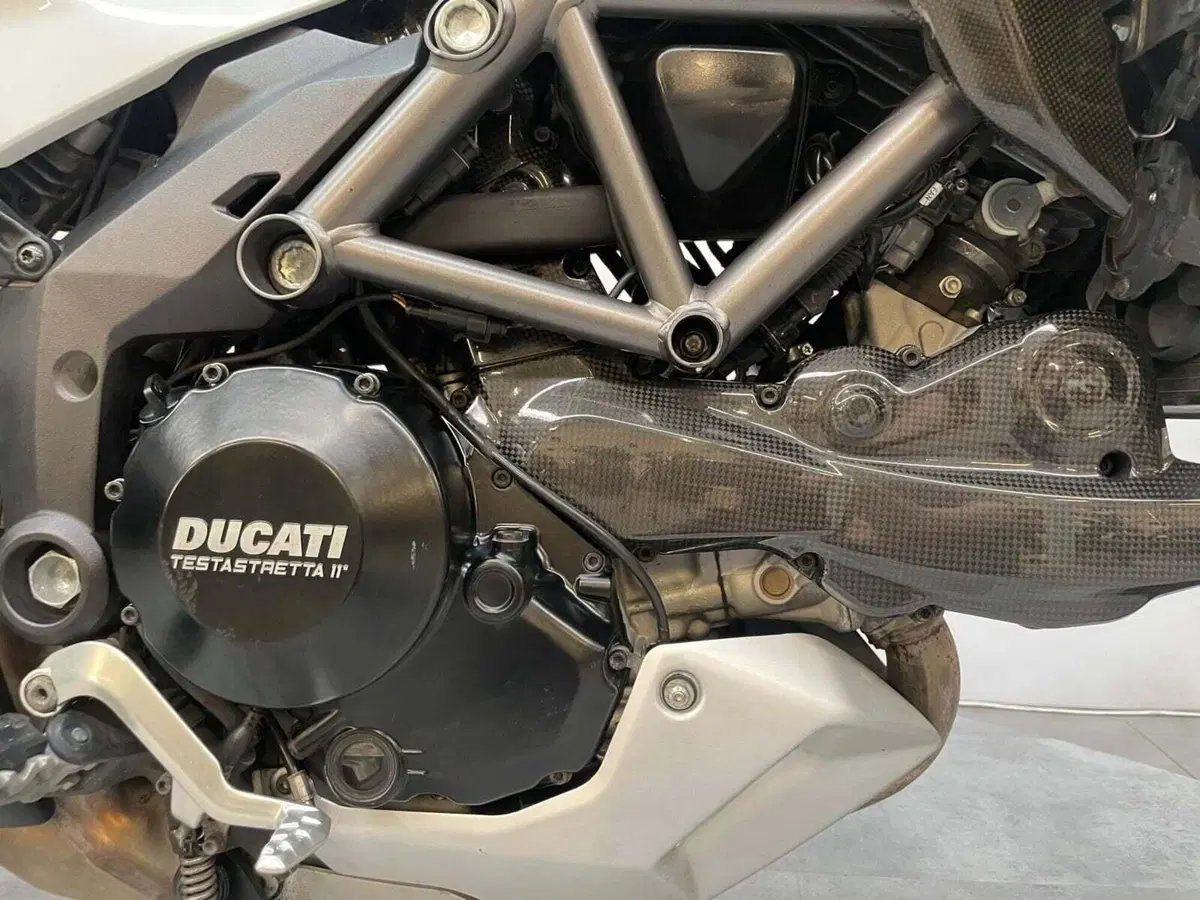 Ducati Multistrada 1200 S Sport (2010 - 12) (9)