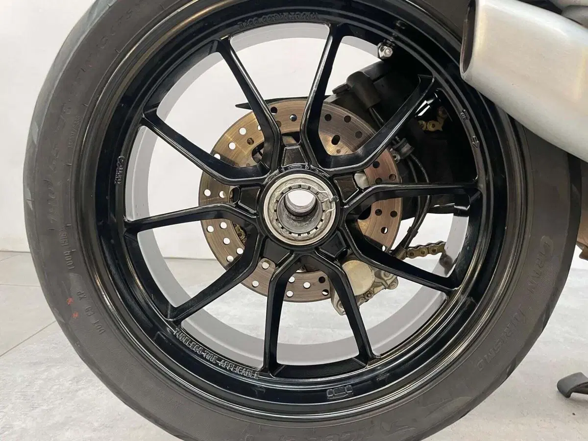 Ducati Multistrada 1200 S Sport (2010 - 12) (10)