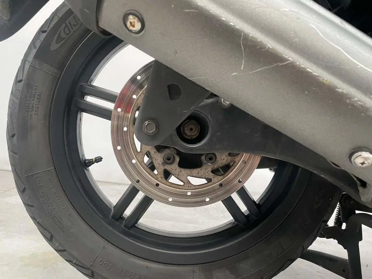 Kymco Agility 150 R16 (13)