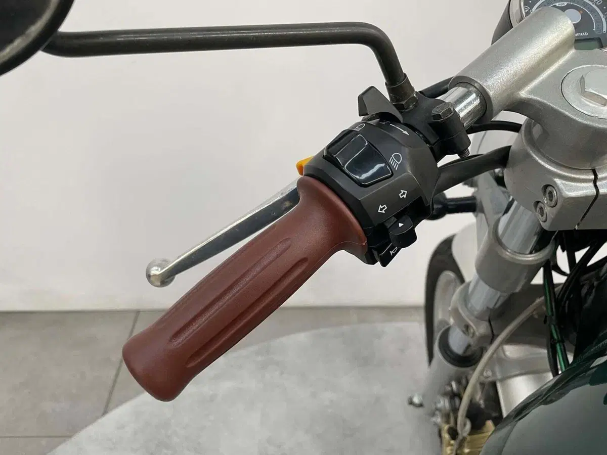 Royal Enfield Continental 500 GT (2017 - 18) (5)