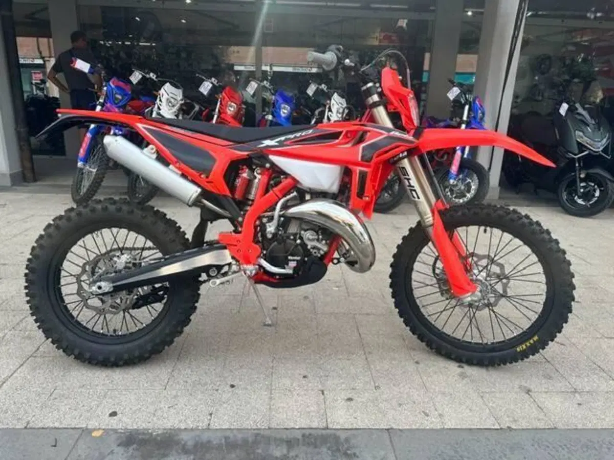 Betamotor RR X-PRO 125 2T Enduro (2027)