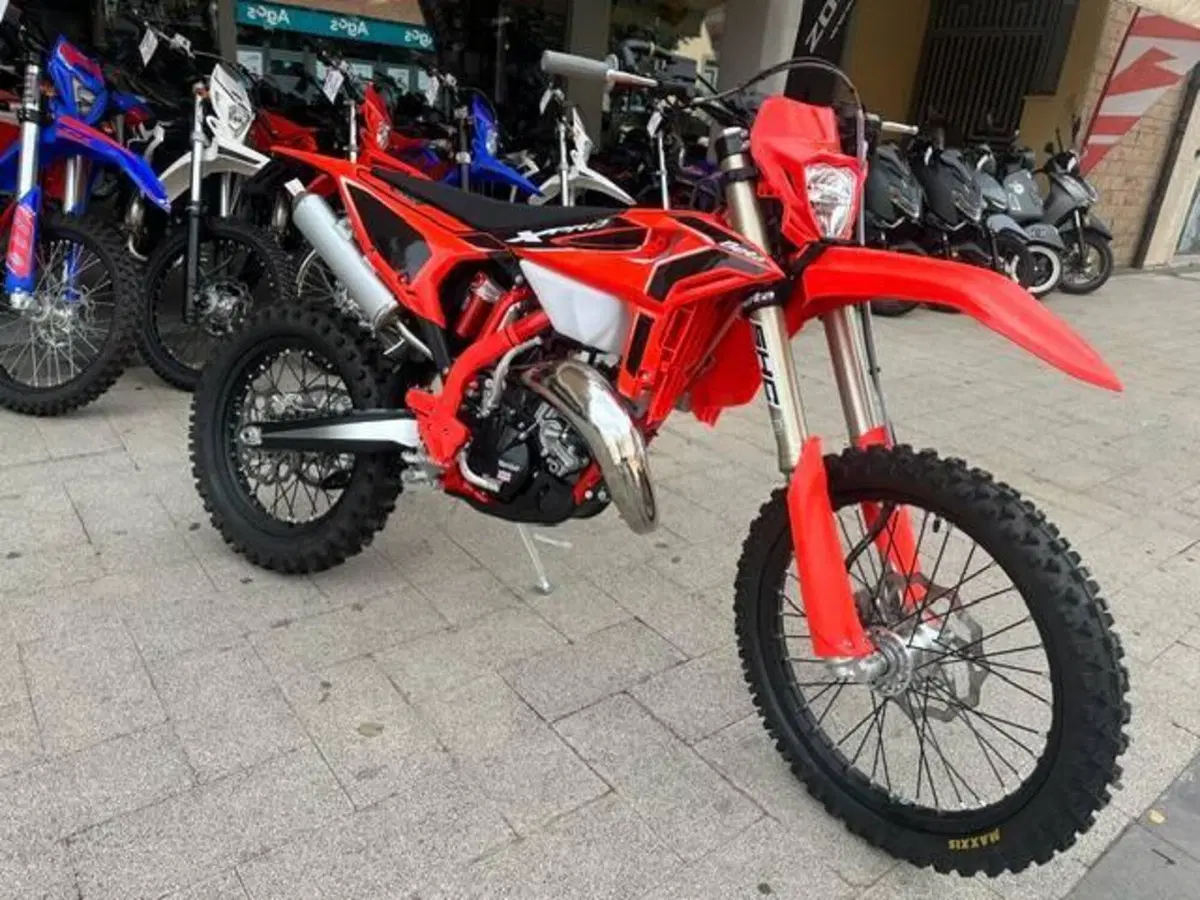 Betamotor RR X-PRO 125 2T Enduro (2027) (2)