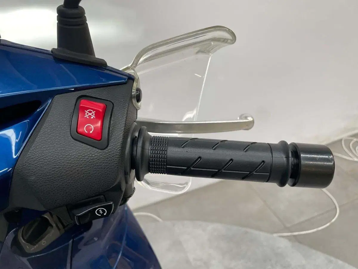 Honda SH 300 i ABS (2016 - 20) (8)