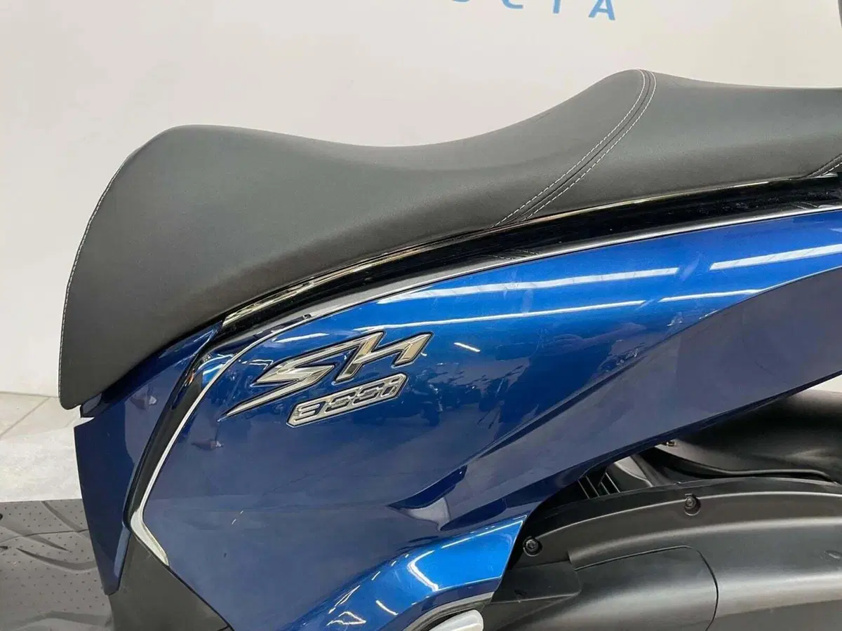 Honda SH 300 i ABS (2016 - 20) (10)