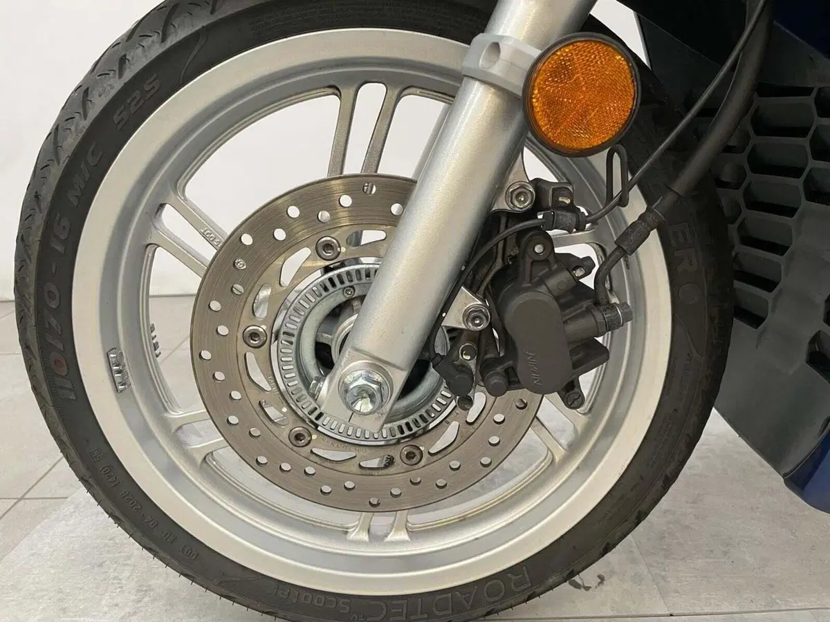 Honda SH 300 i ABS (2016 - 20) (15)
