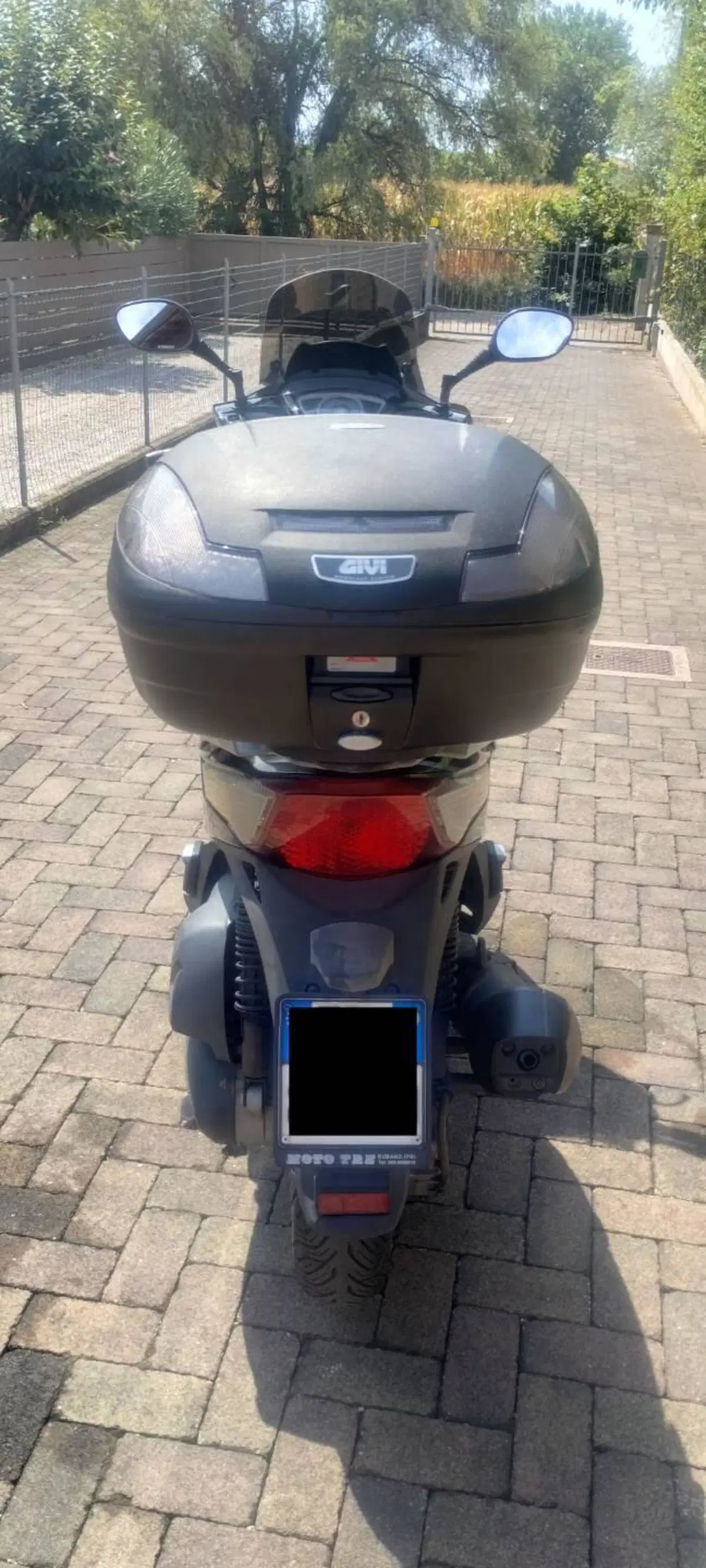 Kymco People 125i GT (2010 - 17) (7)