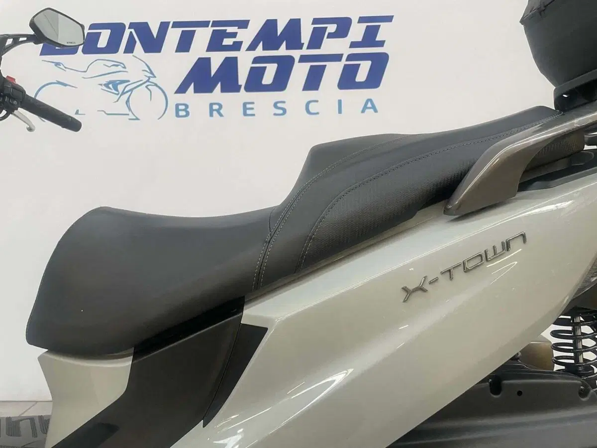 Kymco X-Town 300i City (2021 - 25) (4)