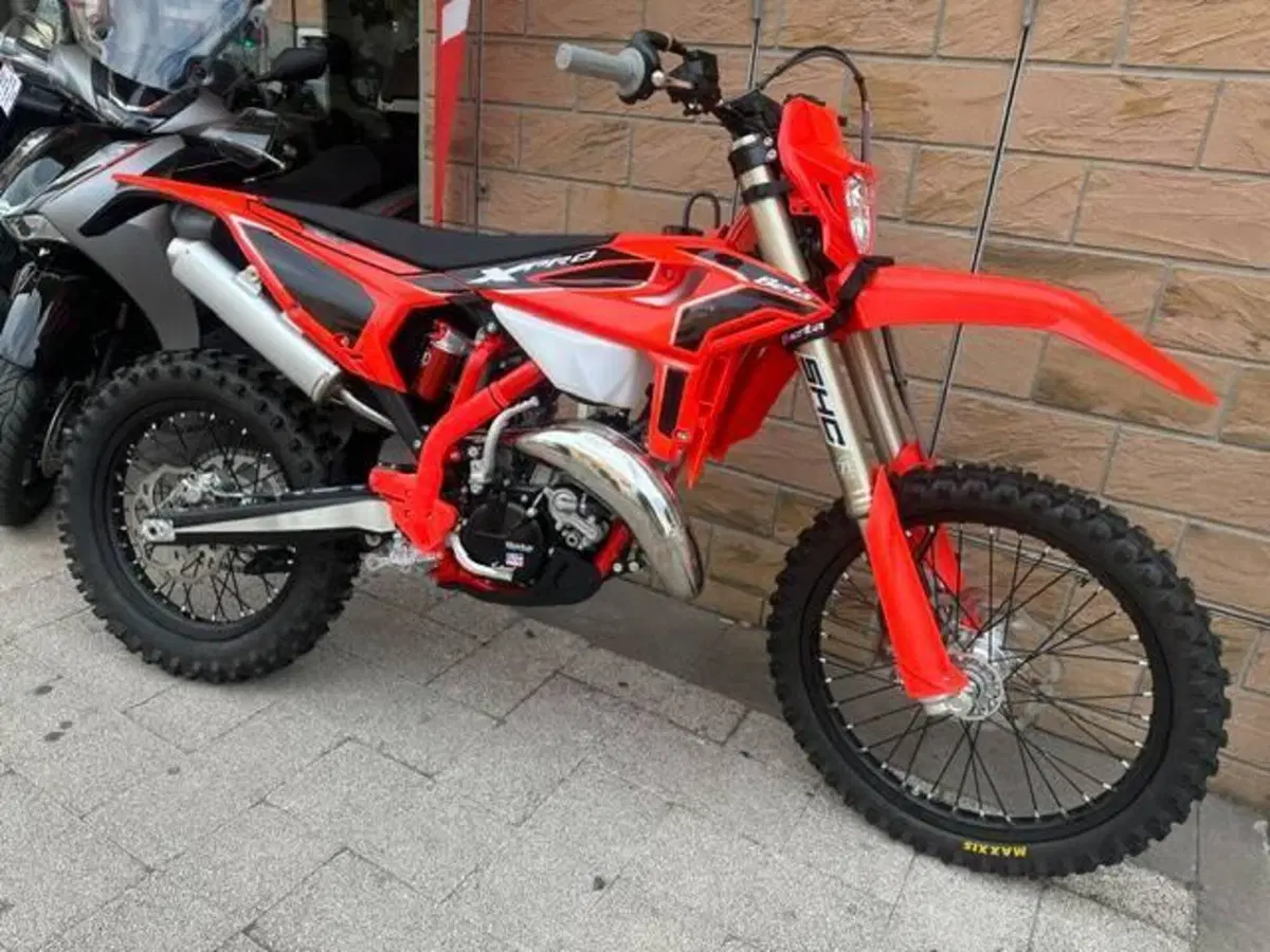 Betamotor RR X-PRO 125 2T Enduro (2027) (6)